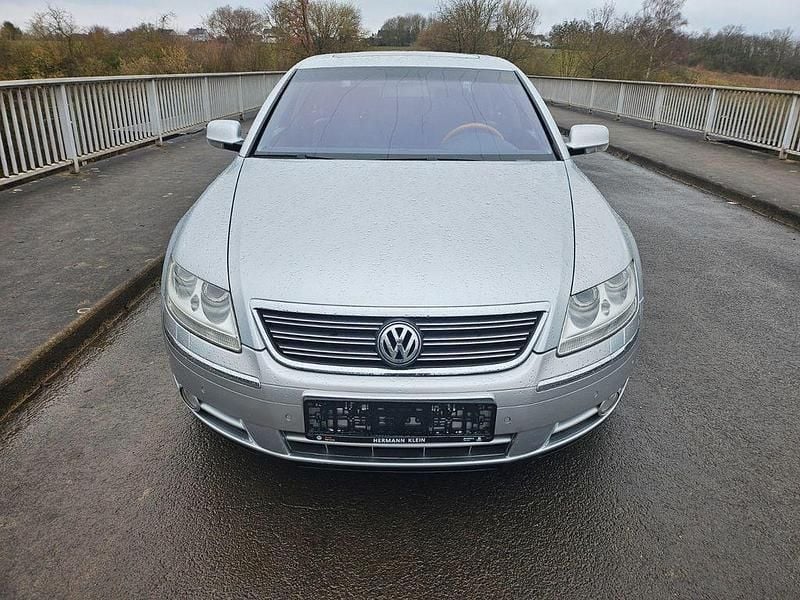Second-hand VW Phaeton 224 CP (164 kW) 2006 Argintiu Berlinǎ