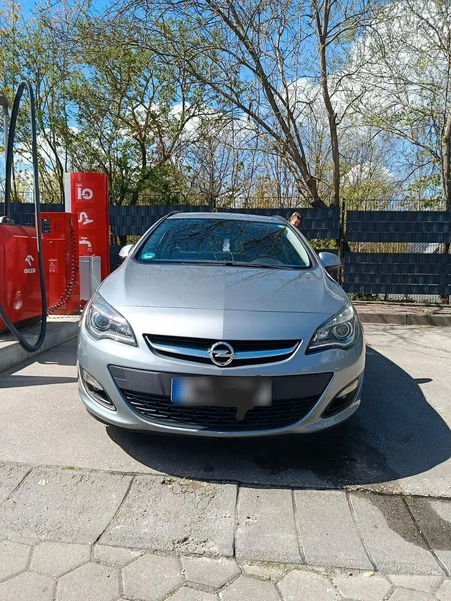 Gebraucht Opel Astra Eco 110 PS (80 kW) 2014 Grau Kombi