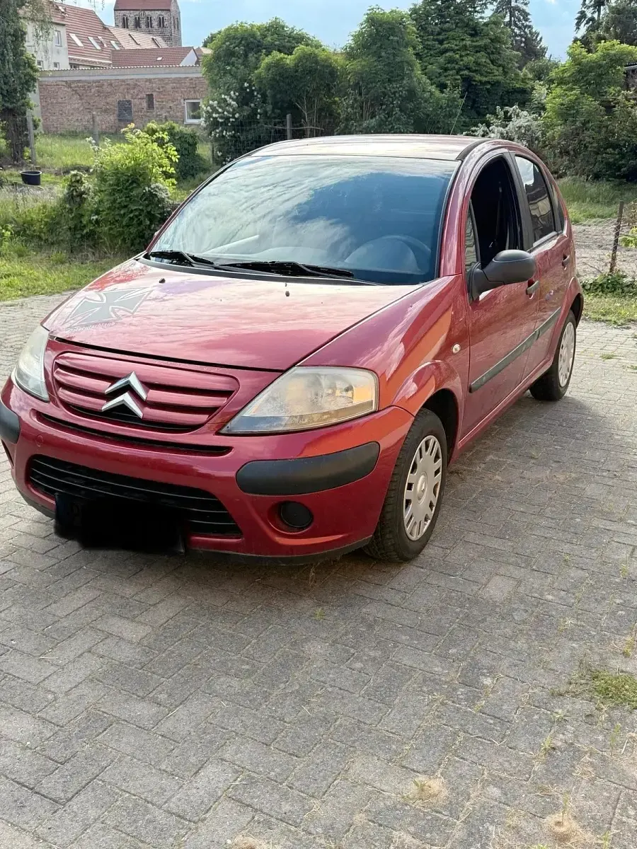 Gebraucht Citroën C3 60 PS (44 kW) 2007 Rot Limousine