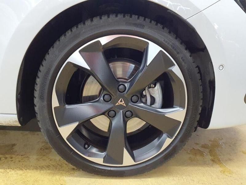 Gebraucht Cupra Leon 150 PS (110 kW) 2025 Weiß Limousine