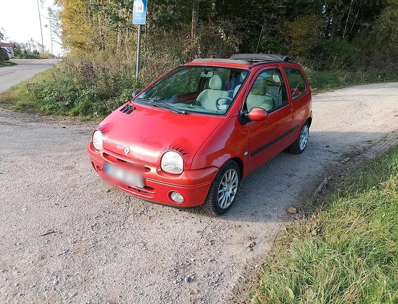 Rot Gebraucht 2006 Renault Twingo Kleinwagen | 1.000 € (Fairer Preis) - Bild 1/4