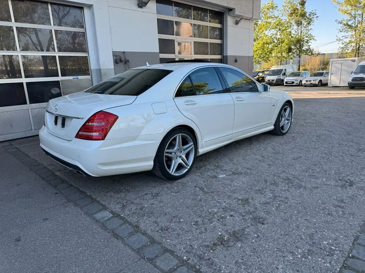 Gebraucht Mercedes S350 AMG 258 PS (189 kW) 2012 Weiß Limousine