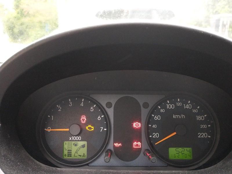 Gebraucht Ford Fiesta 80 PS (58 kW) 2002 Silber Kleinwagen