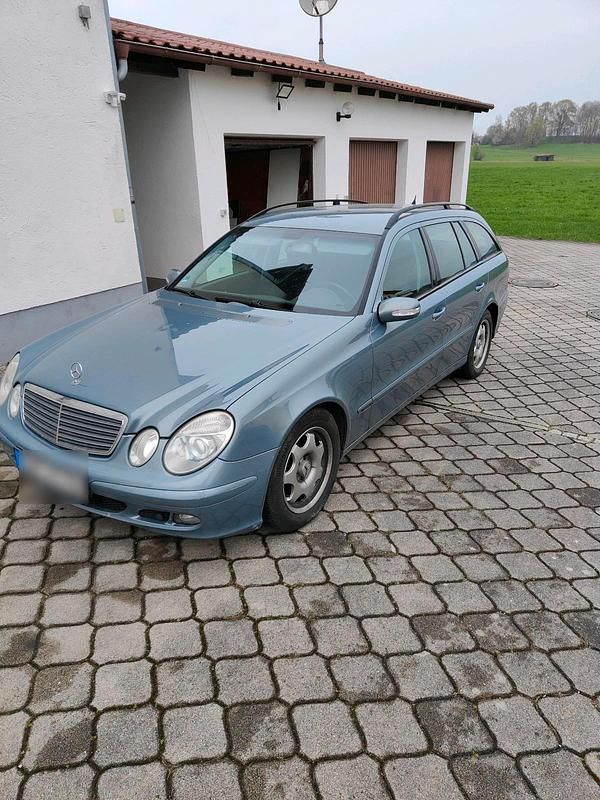 Gebraucht Mercedes 220 150 PS (110 kW) 2005 Grau Kombi