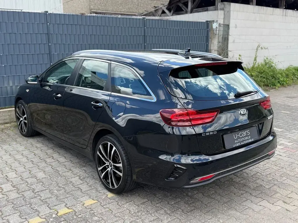 Gebraucht Kia Ceed Sportswagon Vision 136 PS (100 kW) 2020 Schwarz Kombi