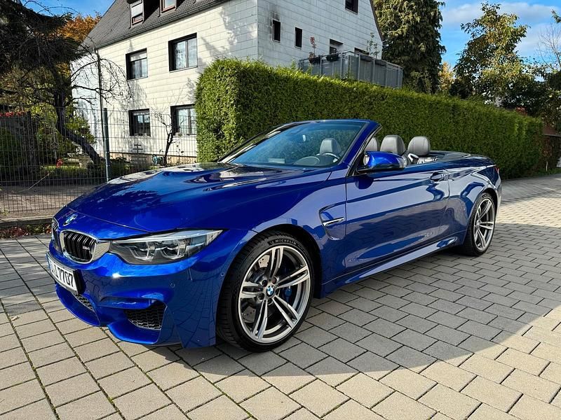Blau Gebraucht 2019 BMW M4 Cabriolet Cabrio | 50.900 € (Fairer Preis) - Bild 1/4