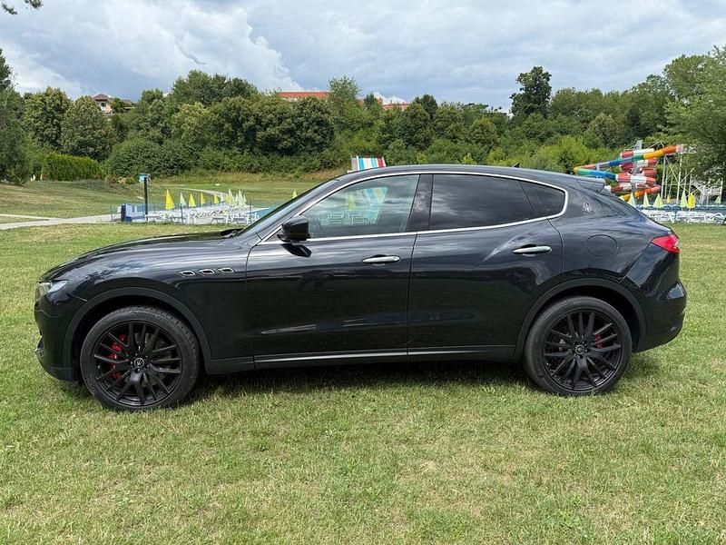 Gebraucht Maserati Levante 430 PS (316 kW) 2019 Schwarz SUV