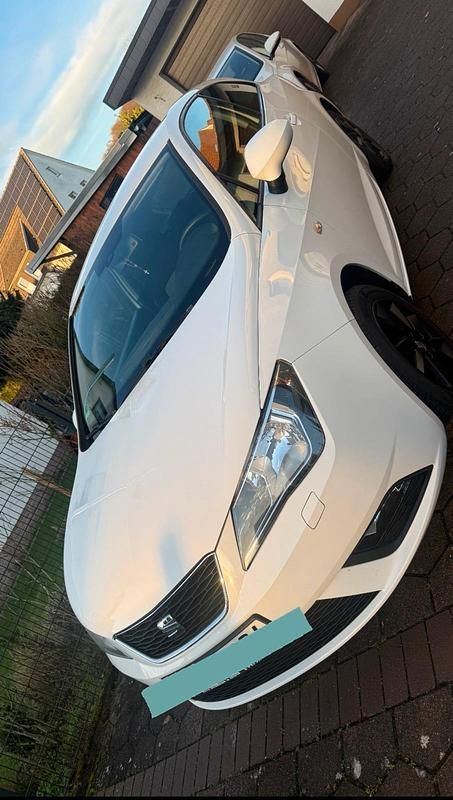 Gebraucht Seat Ibiza Reference 69 PS (50 kW) 2015 Weiß Kleinwagen