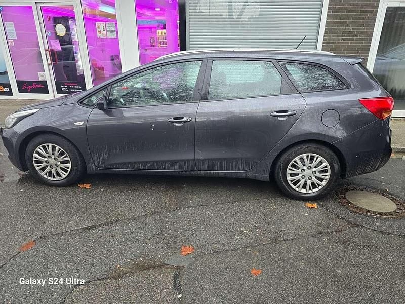 Gebraucht Kia Ceed 128 PS (94 kW) 2014 Kleinwagen
