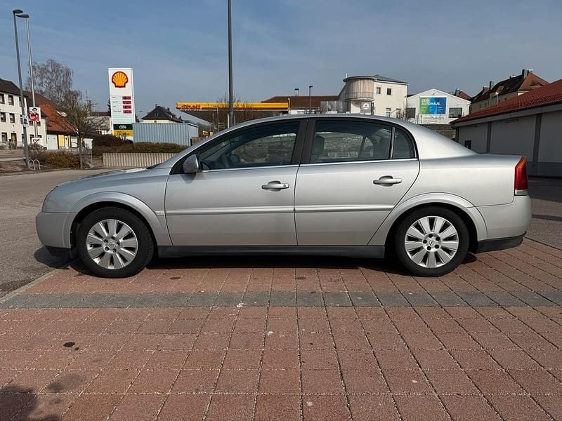 Gebraucht Opel Vectra 147 PS (108 kW) 2003 Silber Limousine