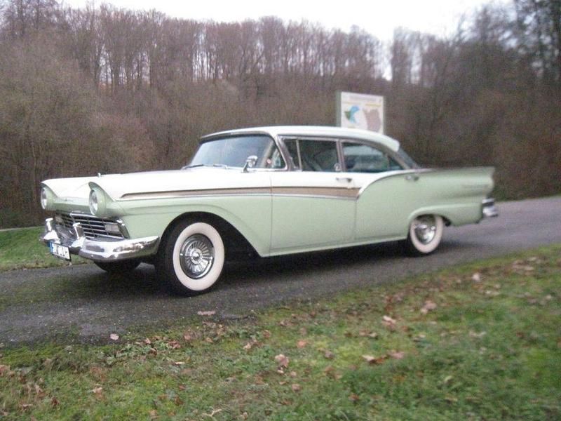 Gebraucht Ford Fairlane 305 PS (224 kW) 1957 Limousine