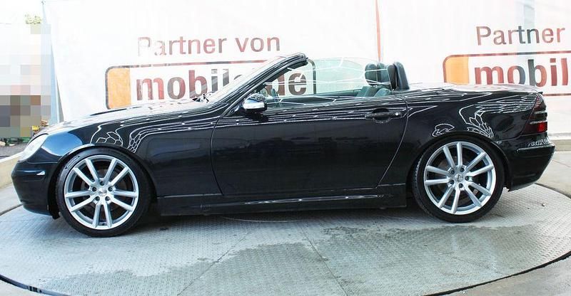 Gebraucht Mercedes SLK230 197 PS (144 kW) 2001 Schwarz Cabrio