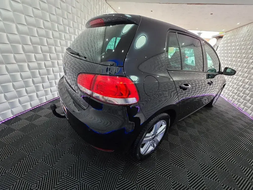 Gebraucht VW Golf VII Match 105 PS (77 kW) 2012 Schwarz Limousine
