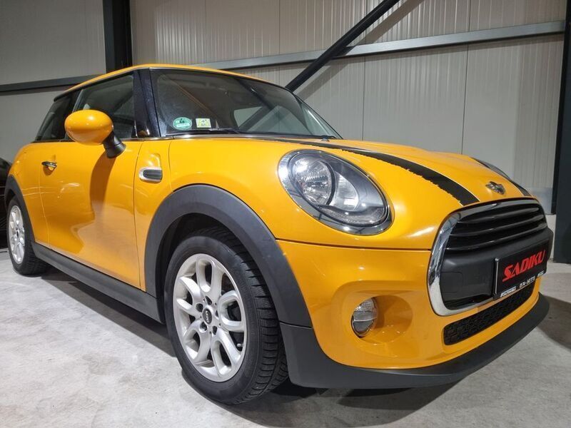 Orange Gebraucht 2016 Mini ONE Kleinwagen | 9.950 € (Guter Preis) - Bild 1/4