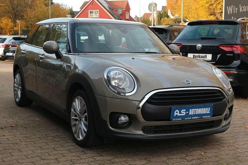 Grau Gebraucht 2018 Mini One Clubman Kombi | 13.900 € (Fairer Preis) - Bild 1/4