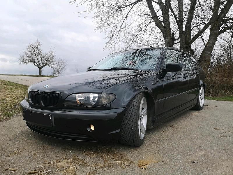 Gebraucht BMW 320 Shadowline 170 PS (125 kW) 2001 Schwarz Kombi