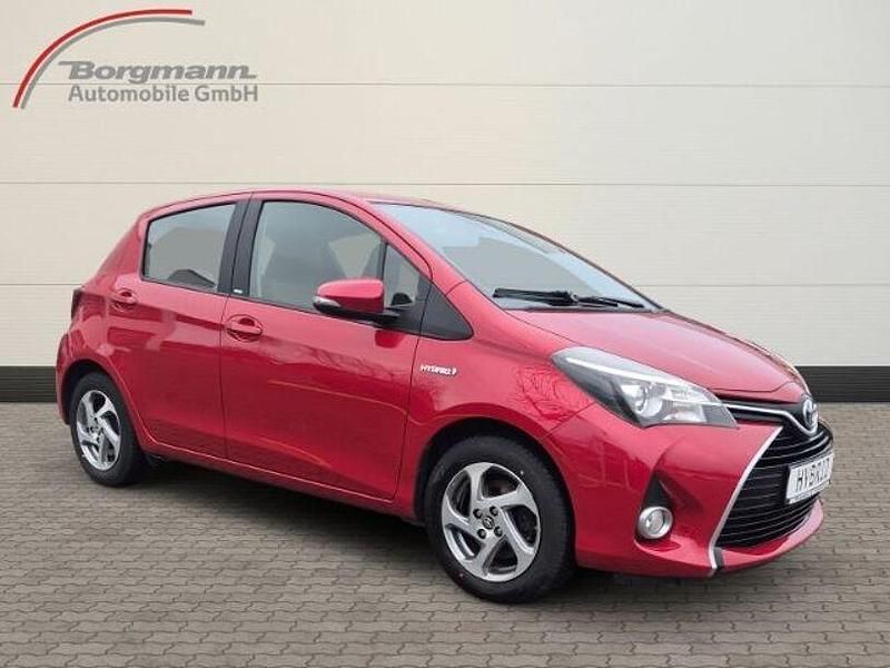 Gebraucht Toyota Yaris Hybrid Edition-S 101 PS (74 kW) 2016 Rot Kleinwagen