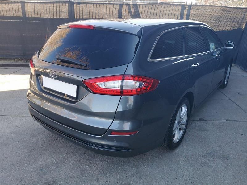 Gebraucht Ford Mondeo 160 PS (117 kW) 2017 Grau Kombi