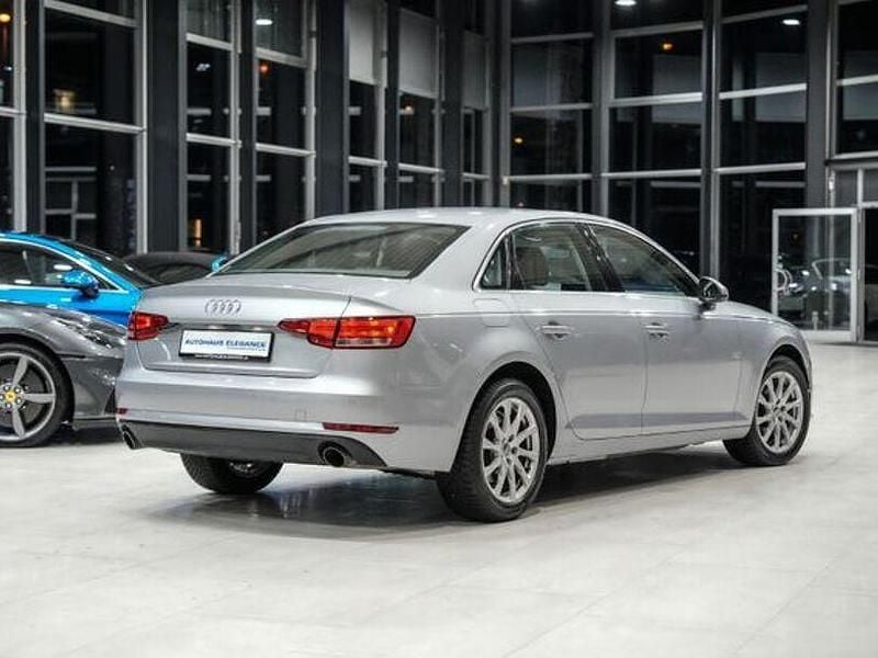 Second-hand Audi A4 Basis 190 CP (139 kW) 2016 Argintiu Berlinǎ