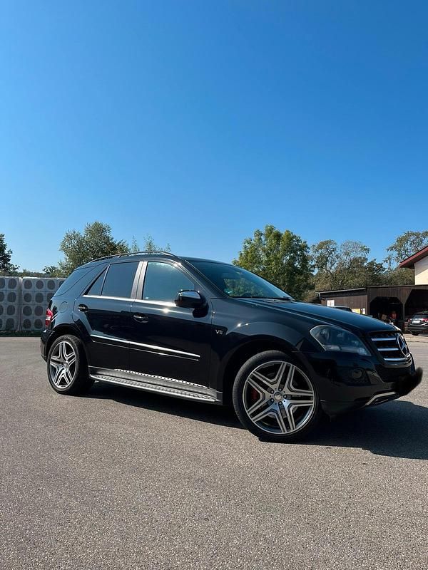 Gebraucht Mercedes ML500 389 PS (286 kW) 2008 Schwarz SUV