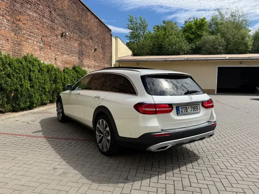Gebraucht Mercedes E400 340 PS (250 kW) 2019 Weiß Limousine