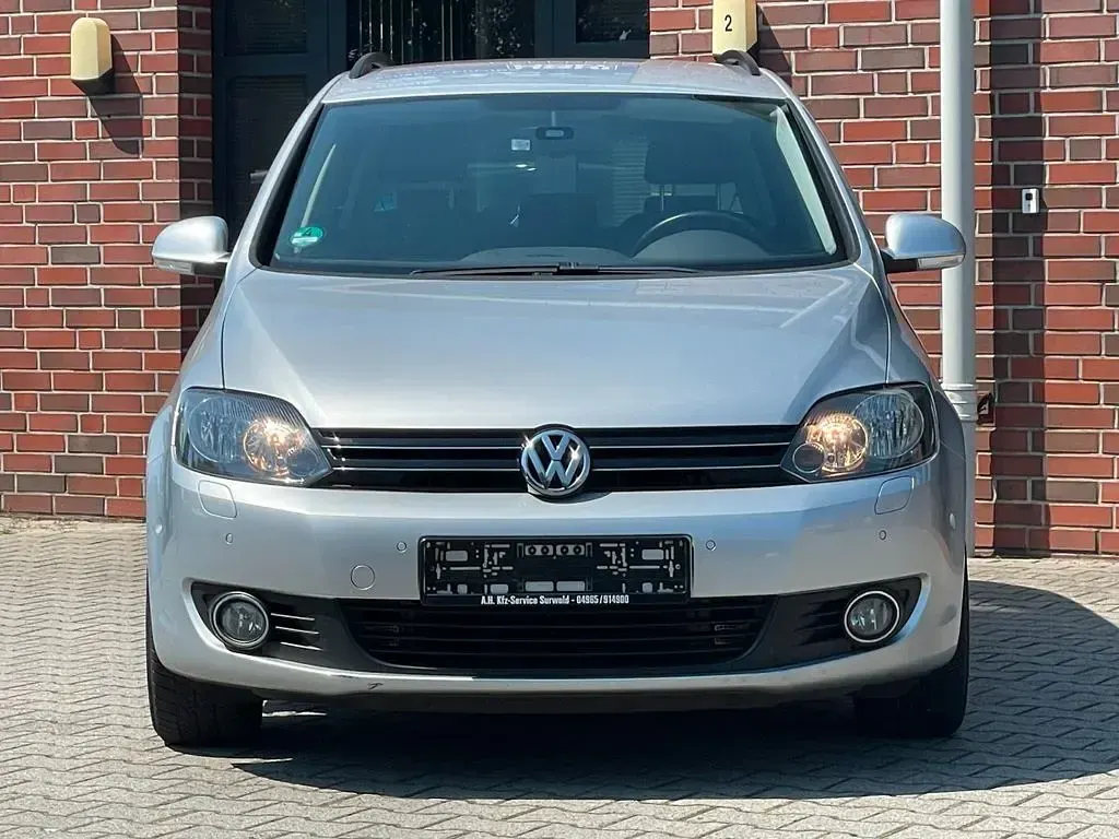 Gebraucht VW Golf VI Team 105 PS (77 kW) 2010 Silber Kleinwagen