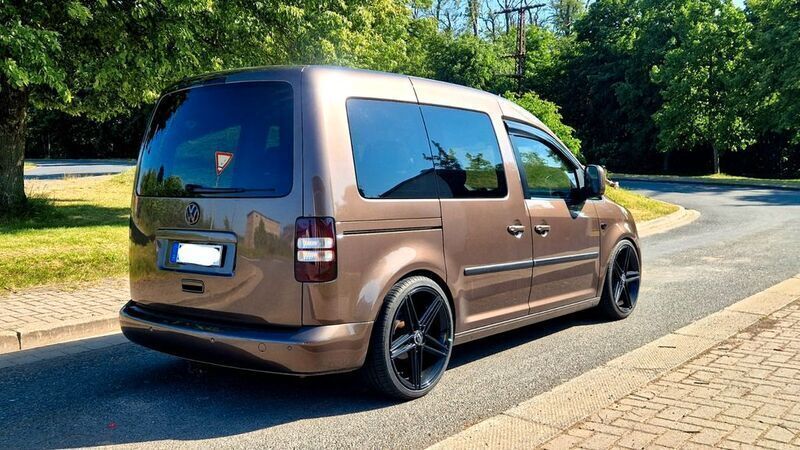 Gebraucht VW Caddy 140 PS (102 kW) 2013 Braun Van / Kleinbus