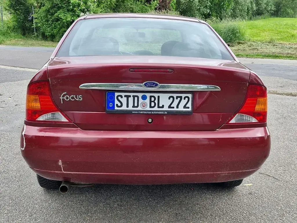 Gebraucht Ford Focus Ghia 116 PS (85 kW) 1999 Limousine
