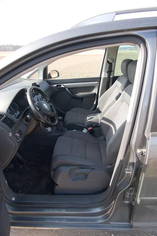 Gebraucht VW Touran 105 PS (77 kW) 2005 Grau Van / Kleinbus