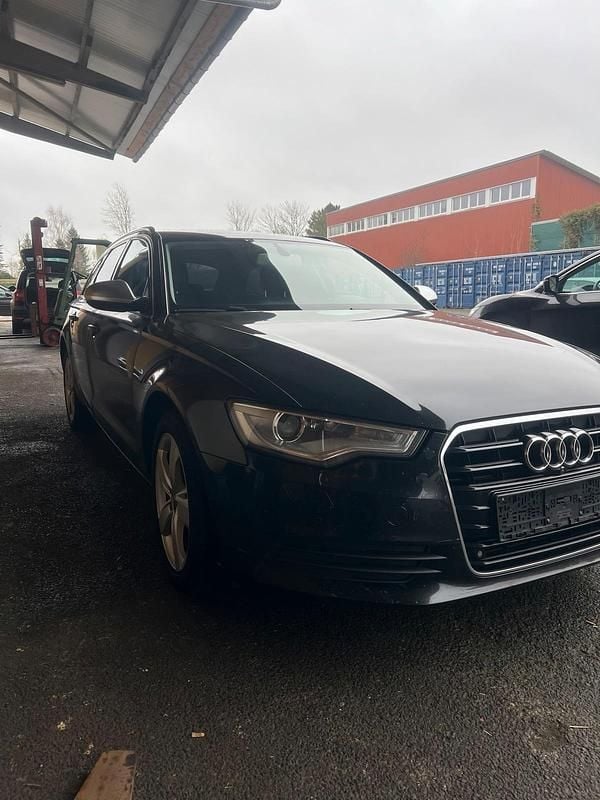 Gebraucht Audi A6 204 PS (150 kW) 2013 Schwarz Kombi