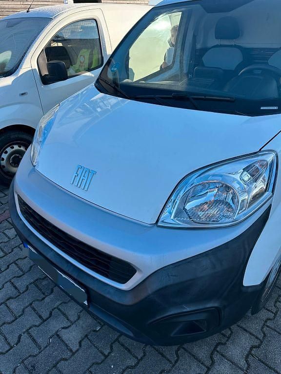 Weiß Gebraucht 2023 Fiat Fiorino Van | 10.900 € (Fairer Preis) - Bild 1/4