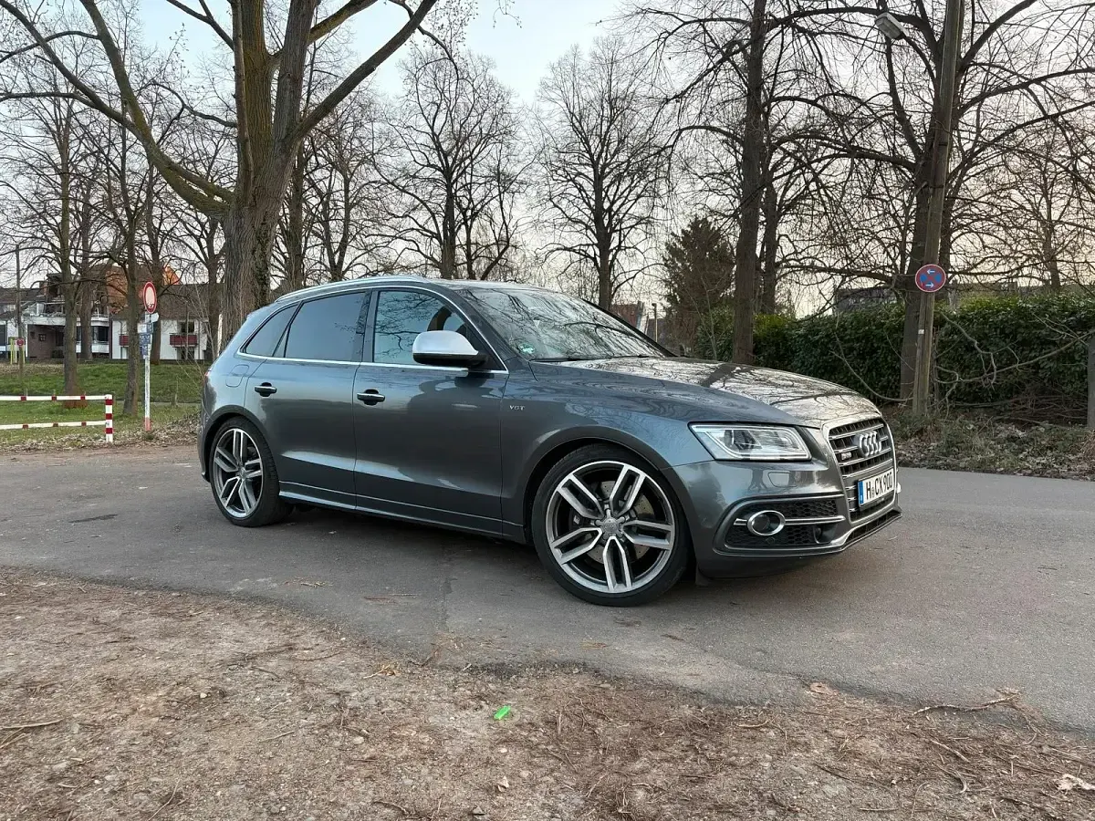 Gebraucht Audi SQ5 Comfort 350 PS (257 kW) 2014 Grau SUV