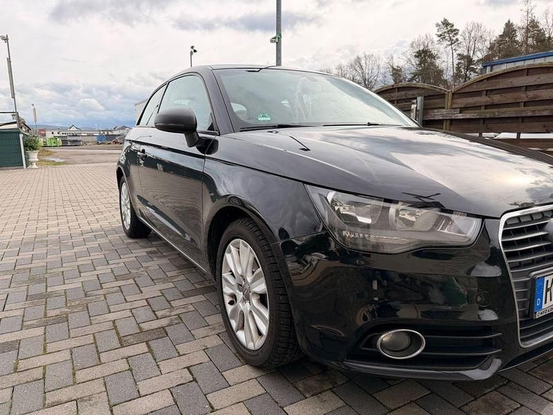 Gebraucht Audi A1 Attraction 86 PS (63 kW) 2012 Schwarz Kleinwagen