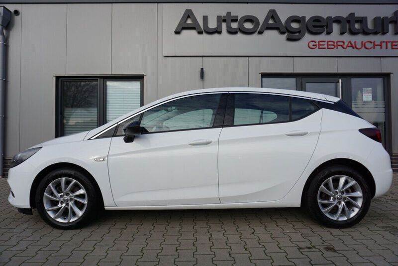 Gebraucht Opel Astra Elegance 122 PS (89 kW) 2021 Weiß Limousine
