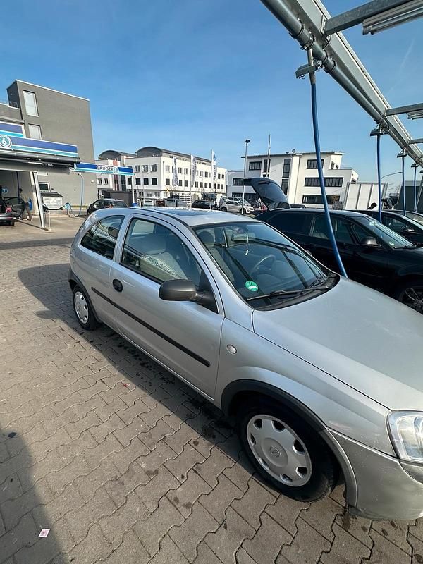 Gebraucht Opel Corsa 58 PS (42 kW) 2001 Silber Kleinwagen