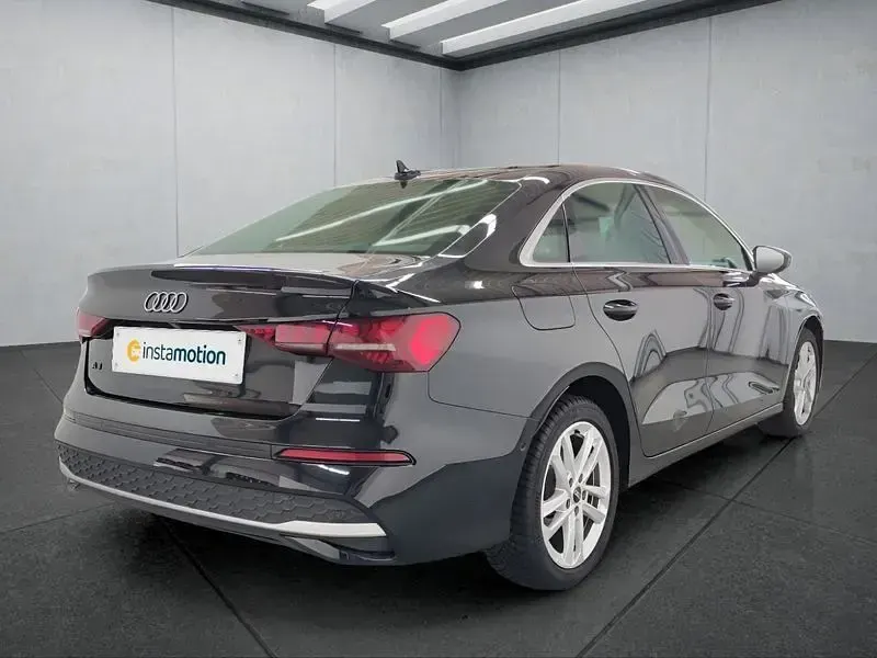 Używany Audi A3 150 KM (110 kW) 2025 Czarny Sedan/Limuzyna