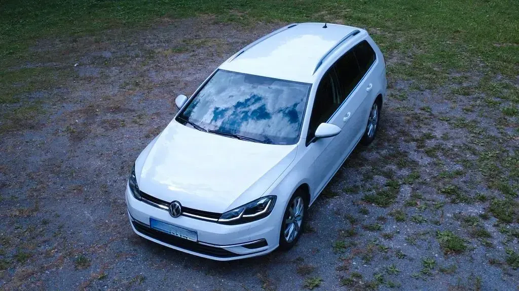 Gebraucht VW Golf VII Highline 150 PS (110 kW) 2019 Weiß Kombi