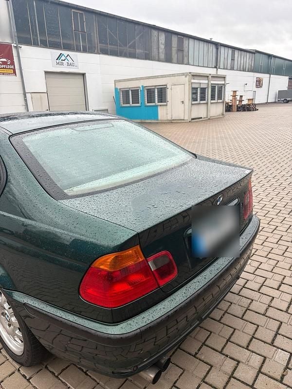 Gebraucht BMW 320 135 PS (99 kW) 1999 Grün Limousine