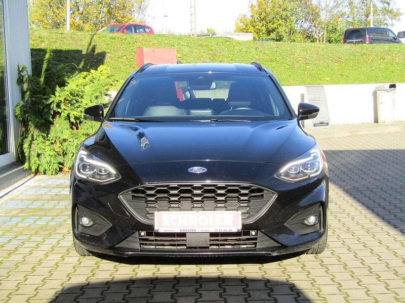 Gebraucht Ford Focus ST-Line 150 PS (110 kW) 2020 Obsidianschwarz metallic Kombi
