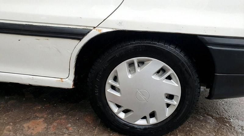 Używany Opel Astra 60 KM (44 kW) 1993 Kombi