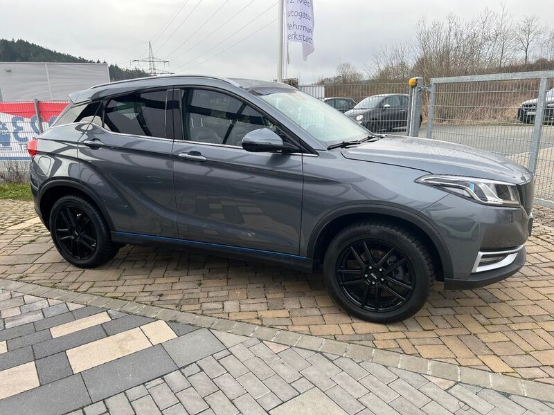 Grau Gebraucht 2022 Seres 3 SUV | 19.900 € (Guter Preis) - Bild 1/4