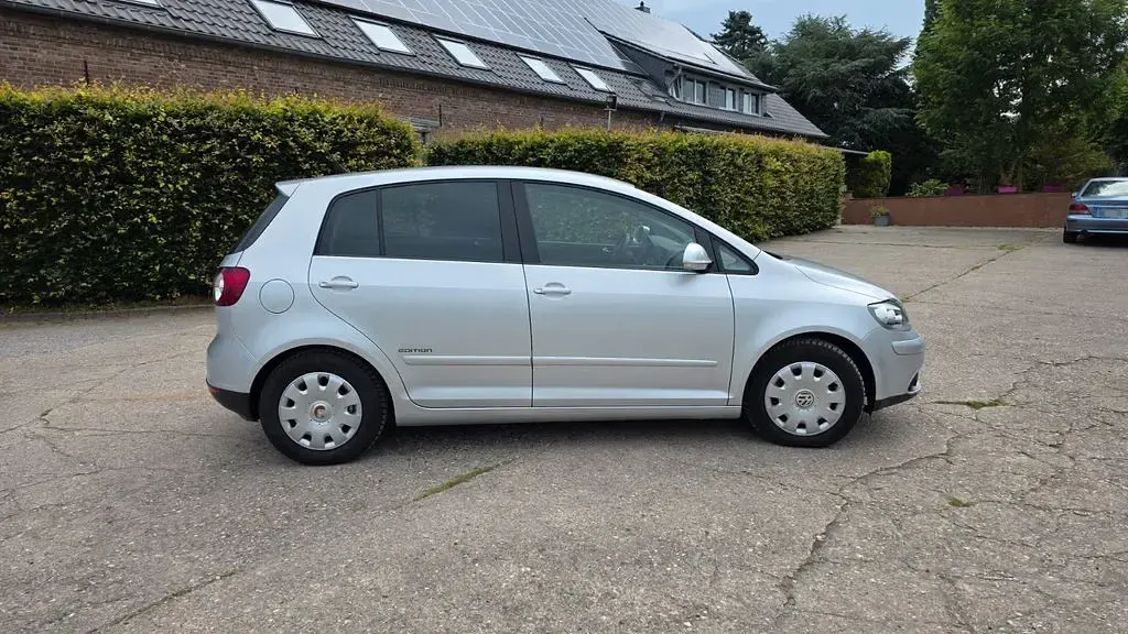 Gebraucht VW Golf Plus 105 PS (77 kW) 2008 Silber Van / Kleinbus