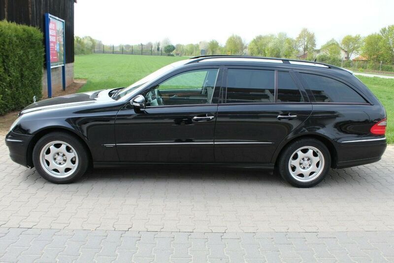 Gebraucht Mercedes E280 Elegance 190 PS (139 kW) 2007 Schwarz metallic Kombi