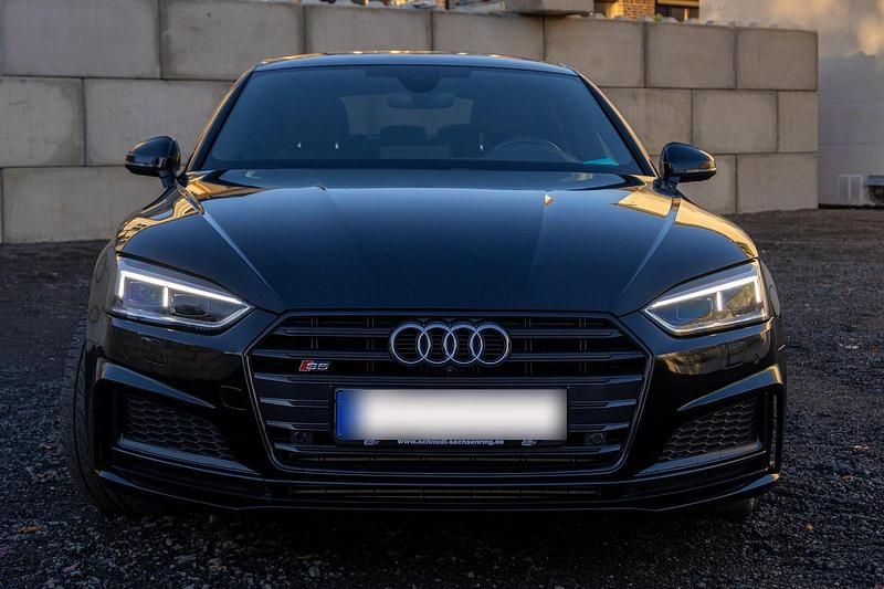 Gebraucht Audi S5 Ambiente 426 PS (313 kW) 2017 Schwarz Coupé