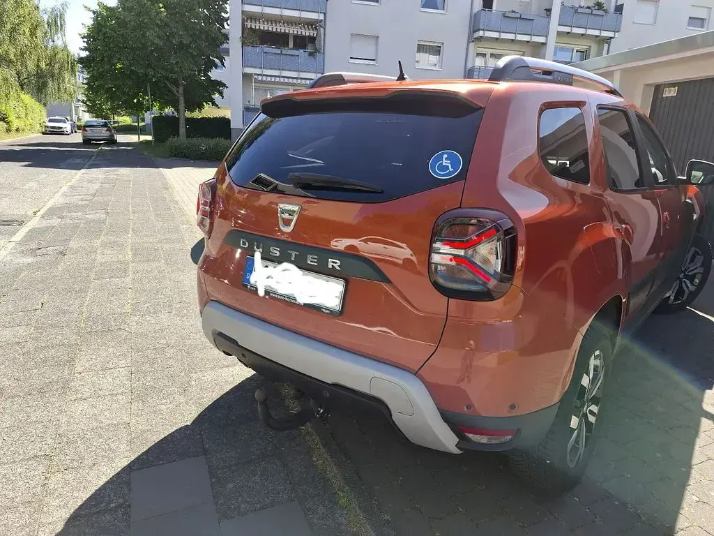 Gebraucht Dacia Duster Prestige 116 PS (85 kW) 2021 Orange SUV