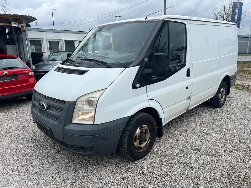 Gebraucht Ford Tourneo 101 PS (74 kW) 2013 Weiß Van / Kleinbus