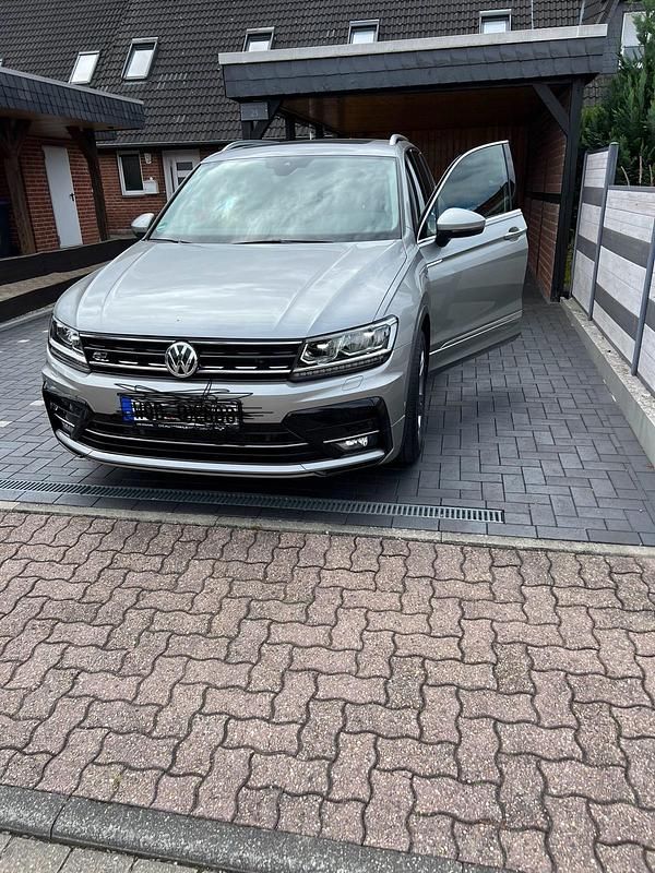 Silber Gebraucht 2019 VW Tiguan R-line SUV | 27.890 € (Guter Preis) - Bild 1/4