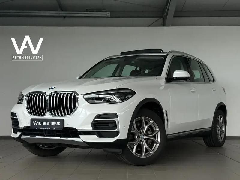Weiß mineralweiss metallic Gebraucht 2022 BMW X5 xLine SUV | 65.890 € (Guter Preis) - Bild 1/4