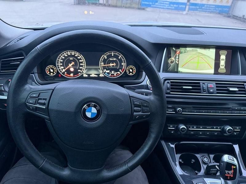 Gebraucht BMW 520 184 PS (135 kW) 2013 Weiß Limousine
