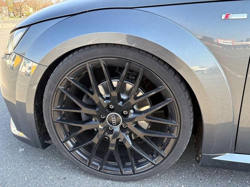 Gebraucht Audi TT Sport 230 PS (169 kW) 2015 Grau Coupé